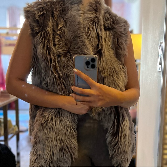 Reversible Real Shearling - Picture 10 of 12